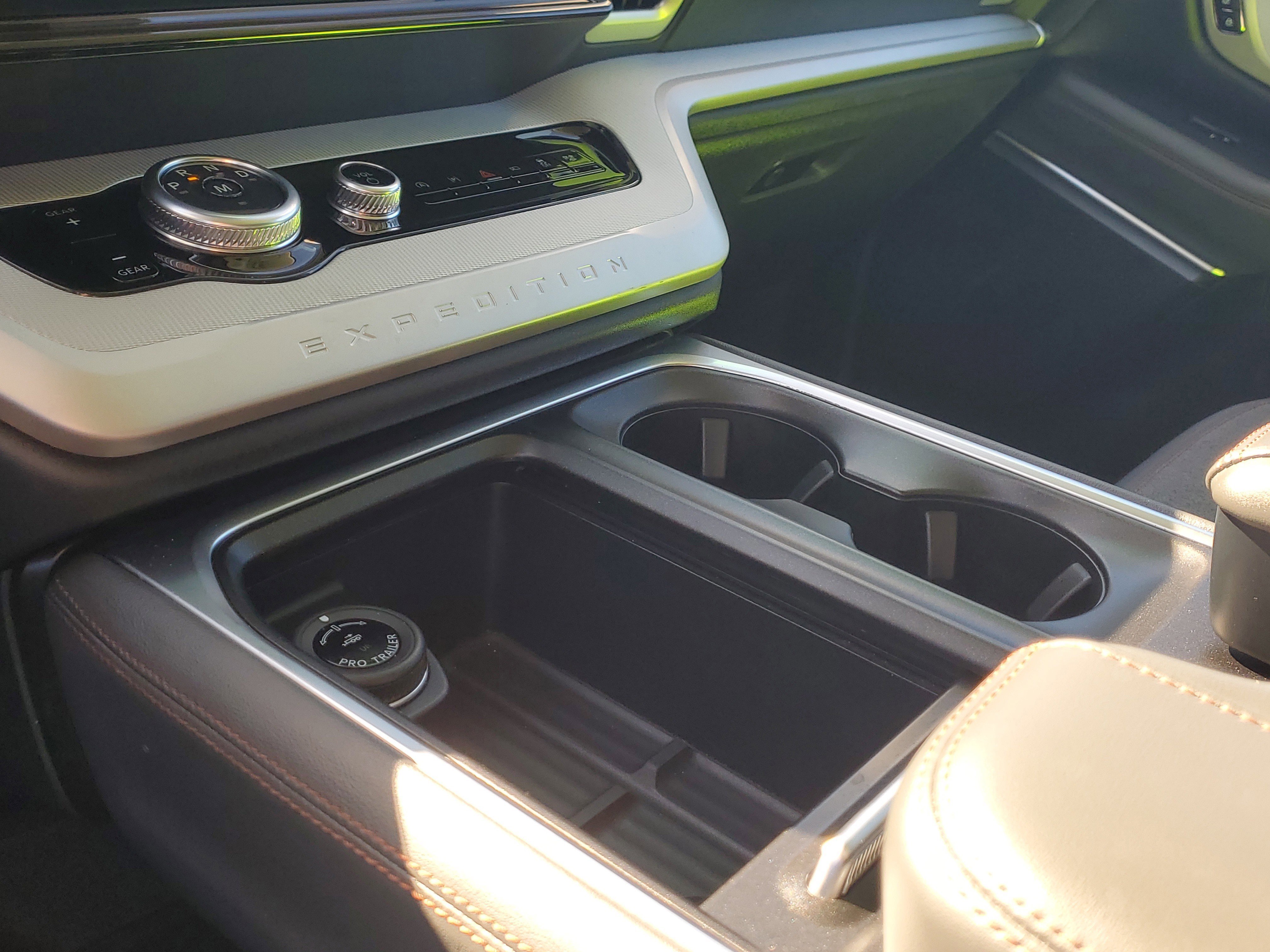 Certified 2025 Ford Expedition Active image 29