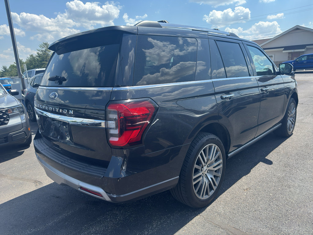 Certified 2024 Ford Expedition Limited AWD/4WD image 3
