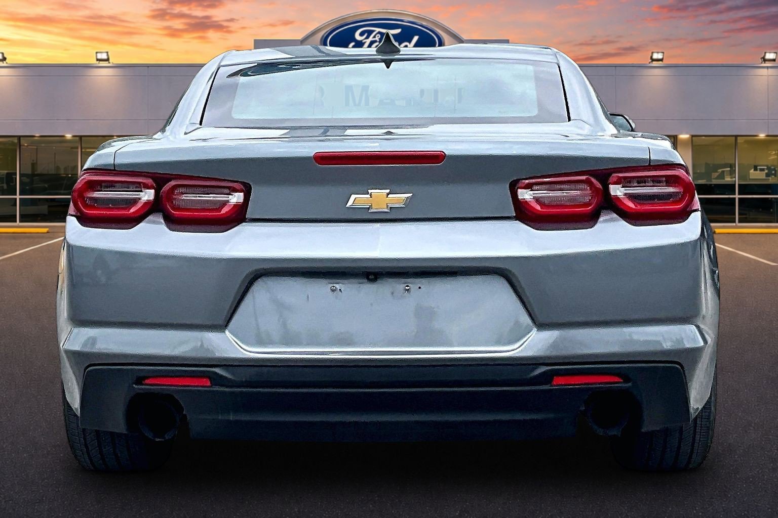 Used 2019 Chevrolet Camaro LT RWD image 4