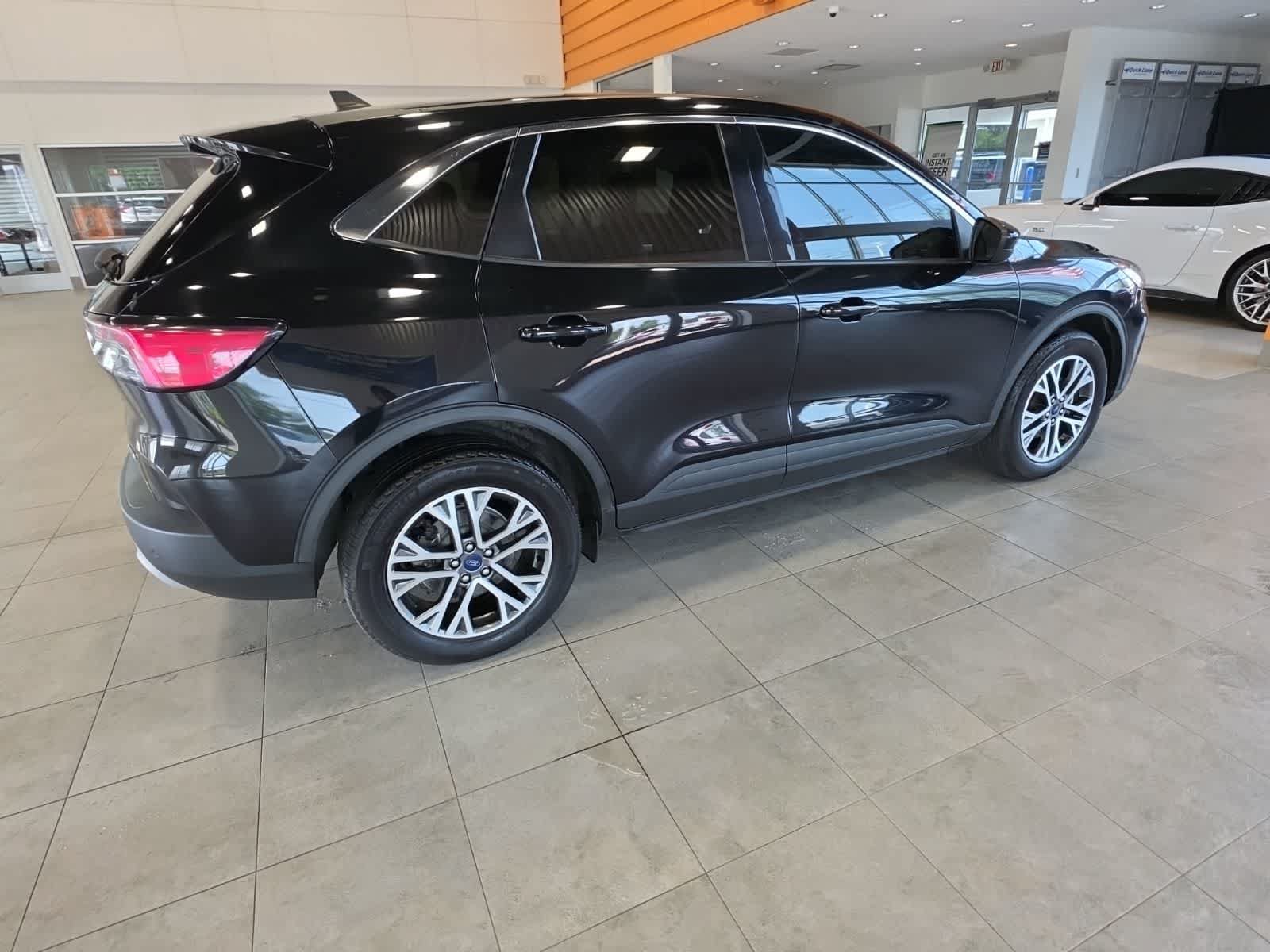 Certified 2022 Ford Escape SEL AWD/4WD image 8