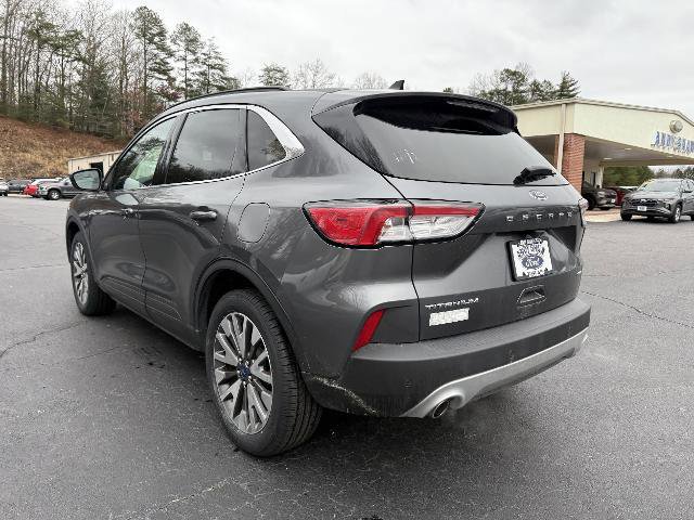 Certified 2022 Ford Escape Titanium image 4