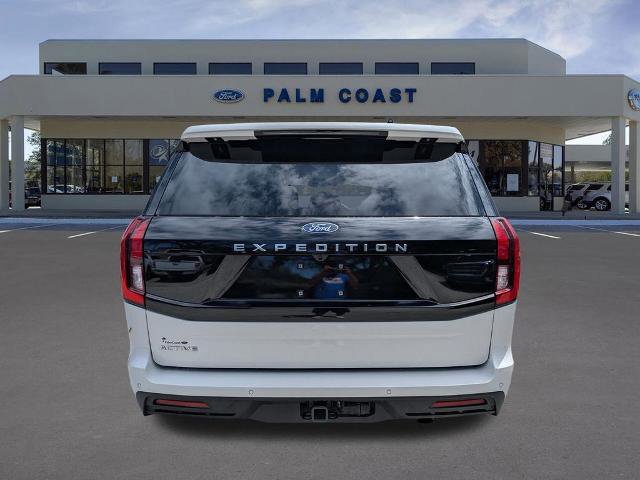 Certified 2025 Ford Expedition Active AWD/4WD image 4