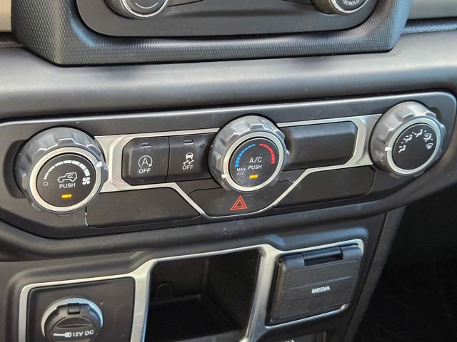 Used 2021 Jeep Wrangler Unlimited Sport image 16