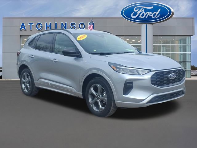 Certified 2023 Ford Escape ST-Line w/ Tech Pack #1 AWD/4WD image 4