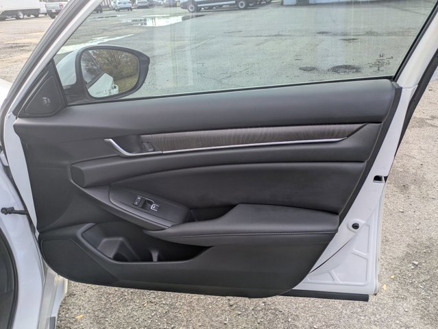 Used 2020 Honda Accord EX-L image 31