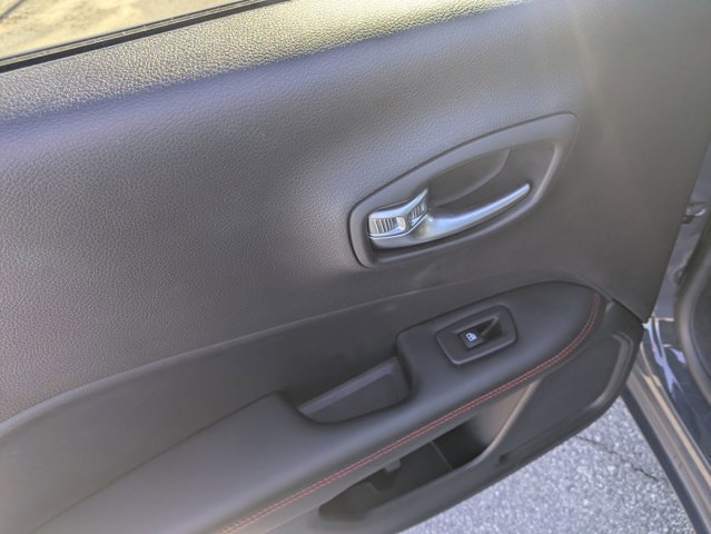 Used 2018 Jeep Compass Trailhawk w/ Leather Interior Group image 27