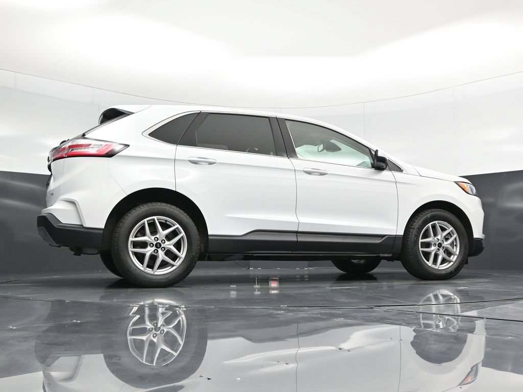 Certified 2024 Ford Edge SEL w/ Convenience Package AWD/4WD image 44