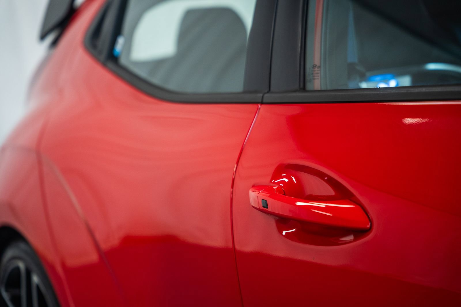 Used 2021 Hyundai Veloster N FWD image 17