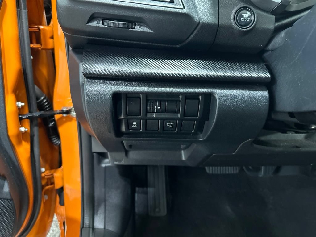 Used 2019 Subaru Crosstrek 2.0i Premium w/ Moonroof Package AWD/4WD image 14