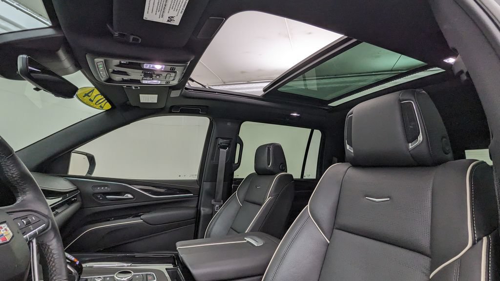 Used 2024 Cadillac Escalade ESV Sport w/ Touring Package AWD/4WD image 3