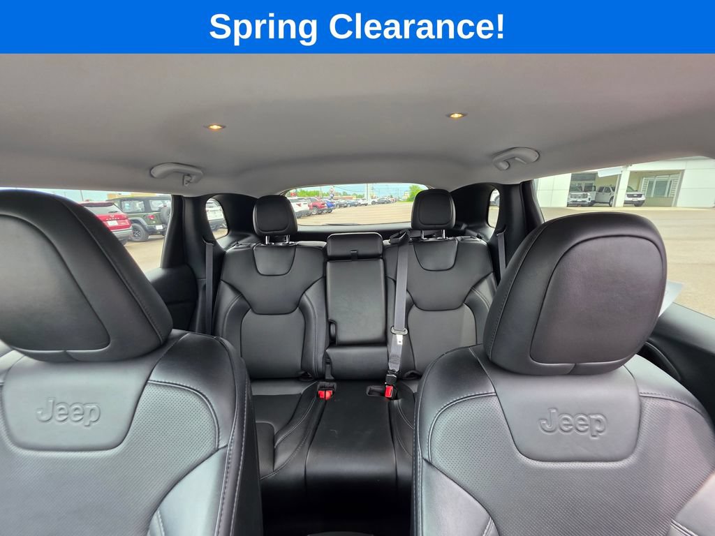 Used 2023 Jeep Cherokee Altitude Lux AWD/4WD image 19