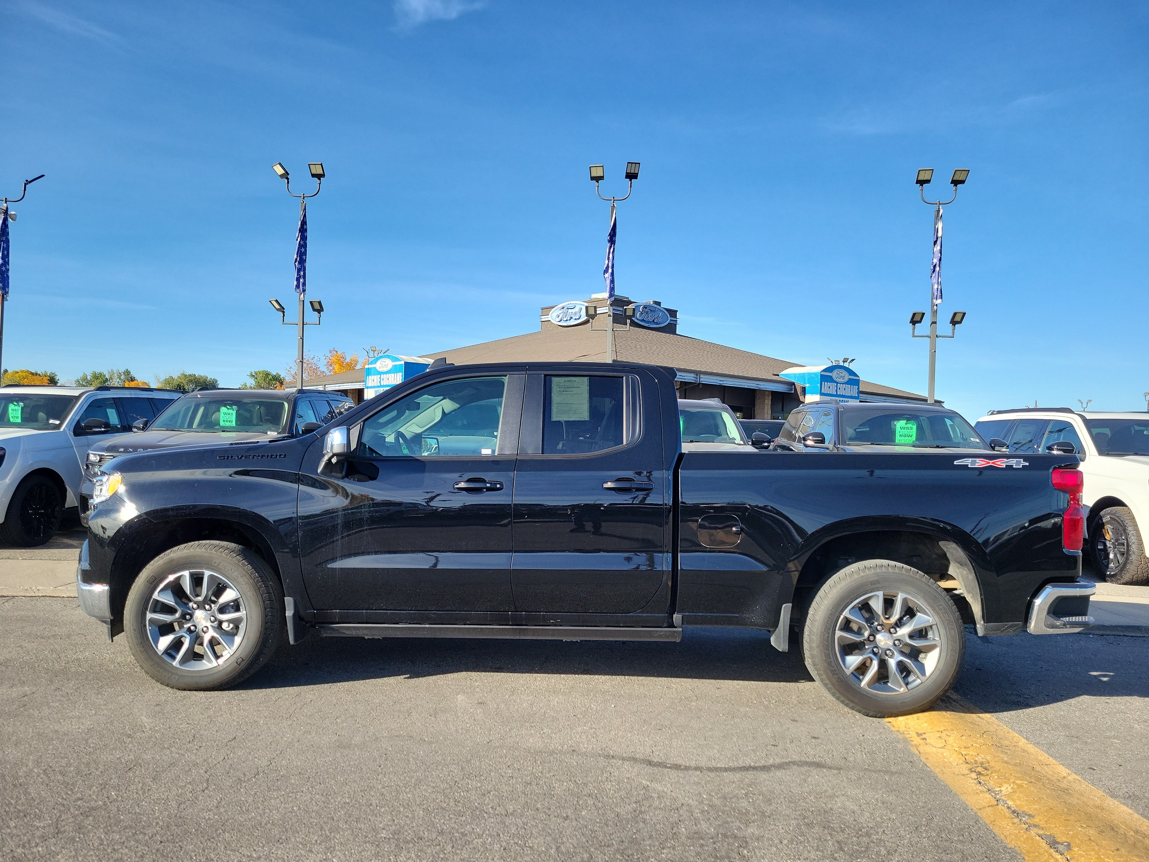 Used 2026 Chevrolet Silverado 1500 LT w/ All Star Edition Plus AWD/4WD image 2