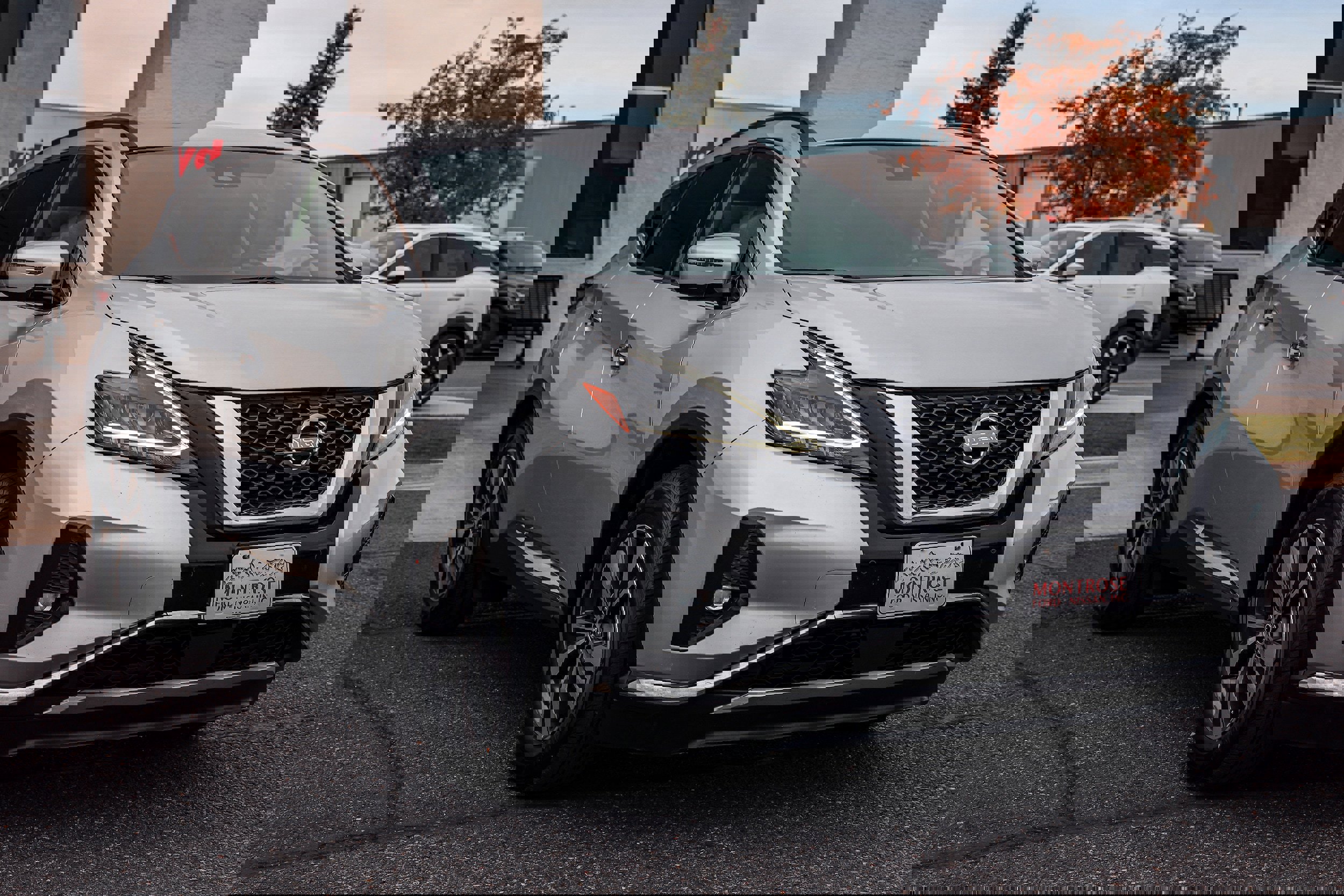 Used 2023 Nissan Murano SV image 3