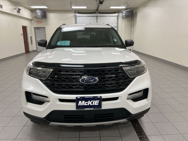 Certified 2021 Ford Explorer XLT w/ Equipment Group 202A image 4