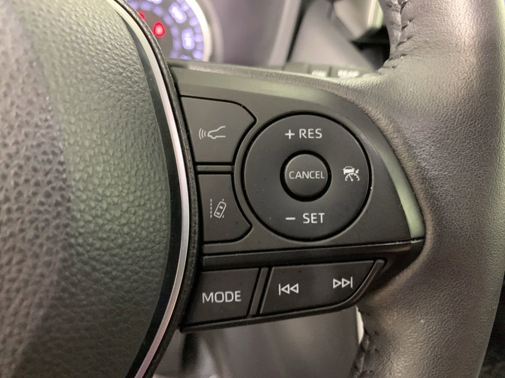 Used 2022 Toyota RAV4 XLE w/ Convenience Package AWD/4WD image 22