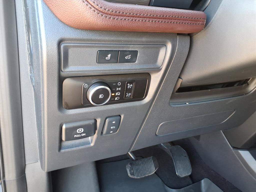 Certified 2023 Ford Expedition Limited AWD/4WD image 14