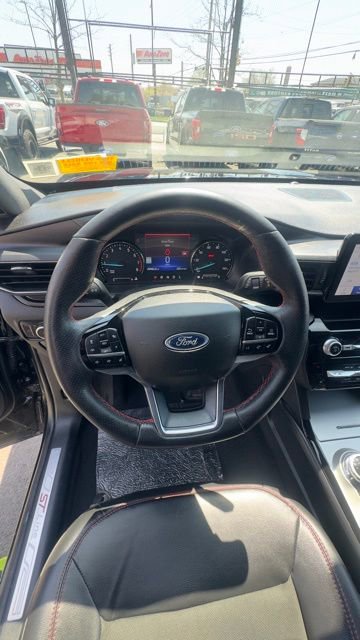 Certified 2023 Ford Explorer ST-Line image 11