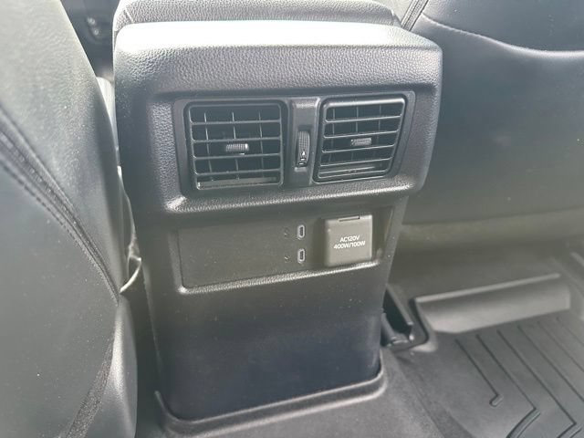 Used 2025 Toyota 4Runner TRD Off-Road Premium AWD/4WD image 17