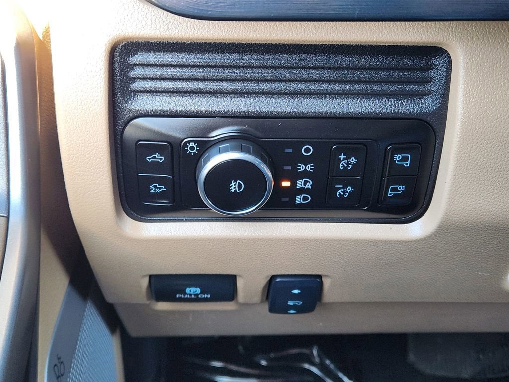Certified 2025 Ford F250 Lariat w/ Lariat Ultimate Package image 34