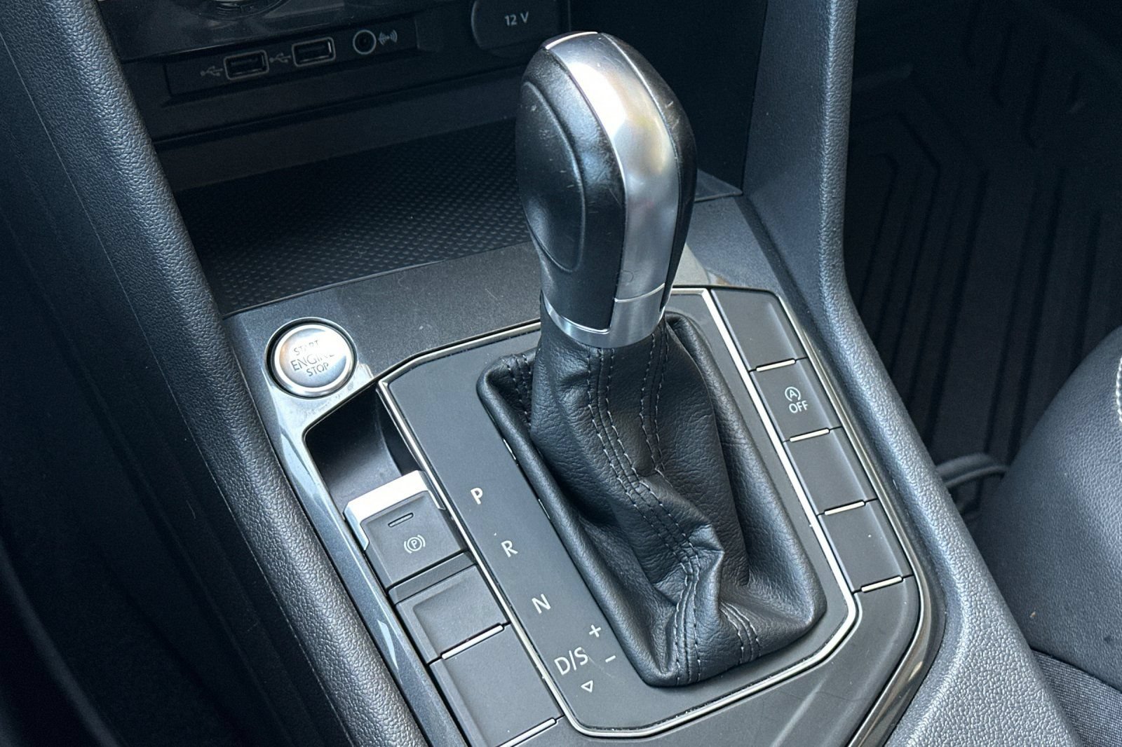 Used 2019 Volkswagen Tiguan SE FWD image 21