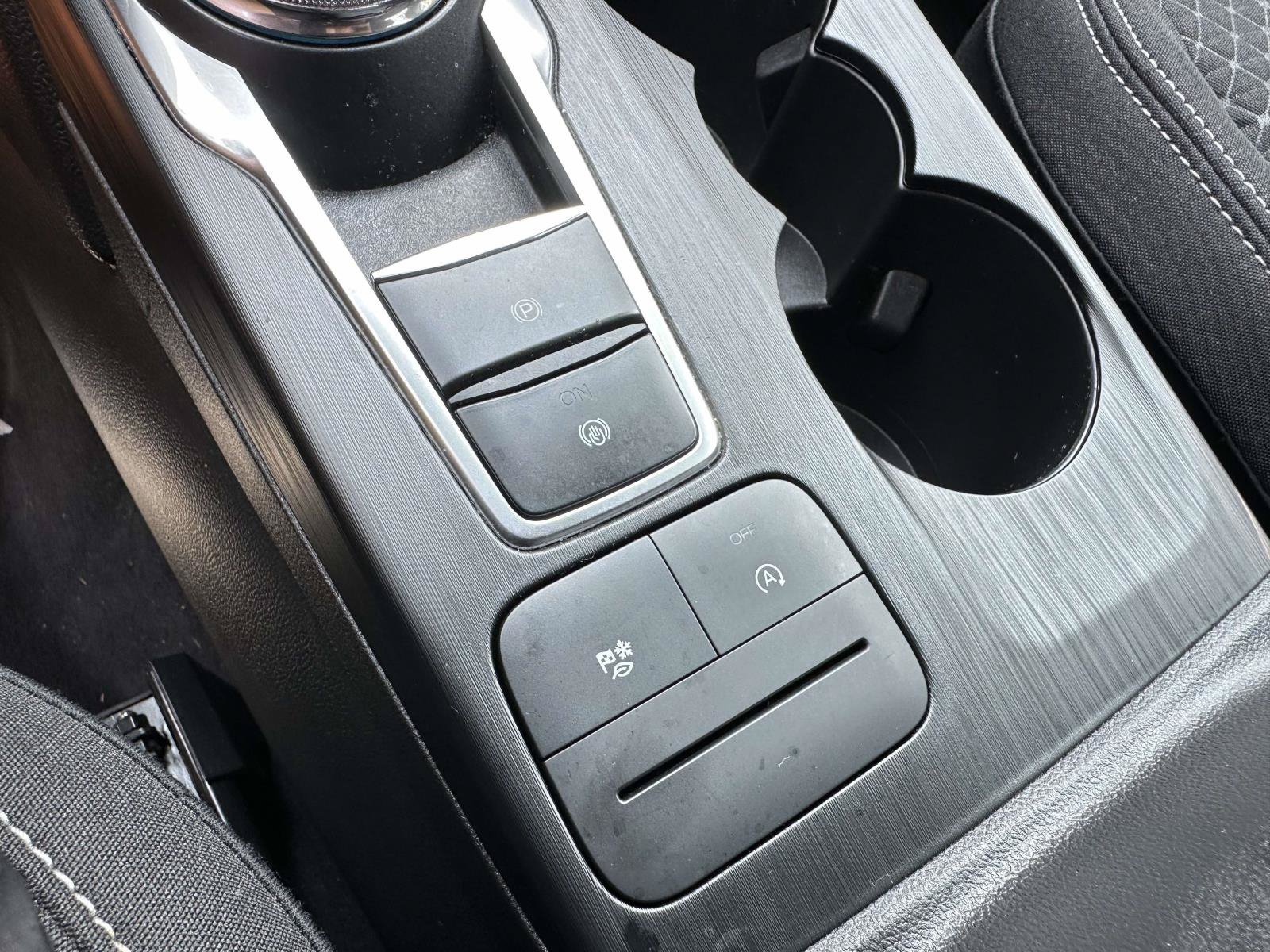 Certified 2023 Ford Escape Active AWD/4WD image 21