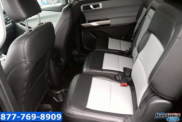 Certified 2022 Ford Explorer XLT w/ Equipment Group 202A image 13