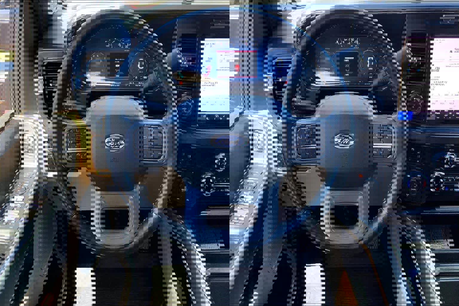 Certified 2023 Ford F250 Lariat w/ Lariat Ultimate Package image 6