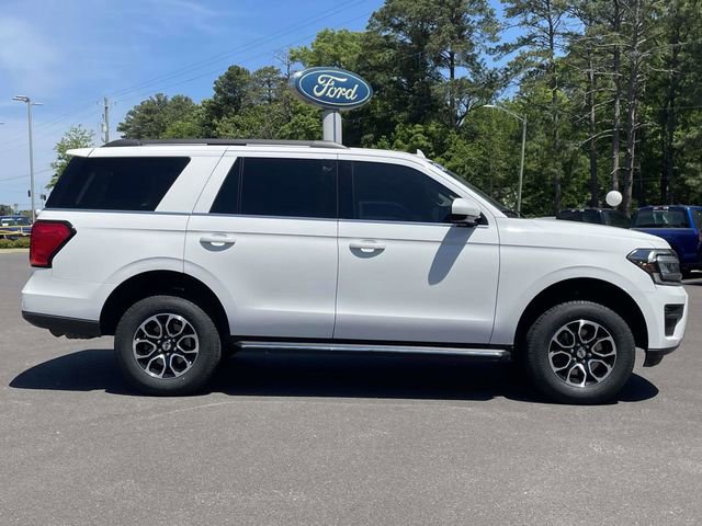 Certified 2023 Ford Expedition XLT image 6