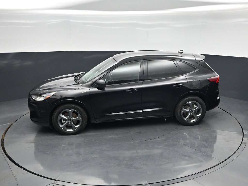 Certified 2023 Ford Escape ST-Line w/ Tech Pack #1 FWD image 40