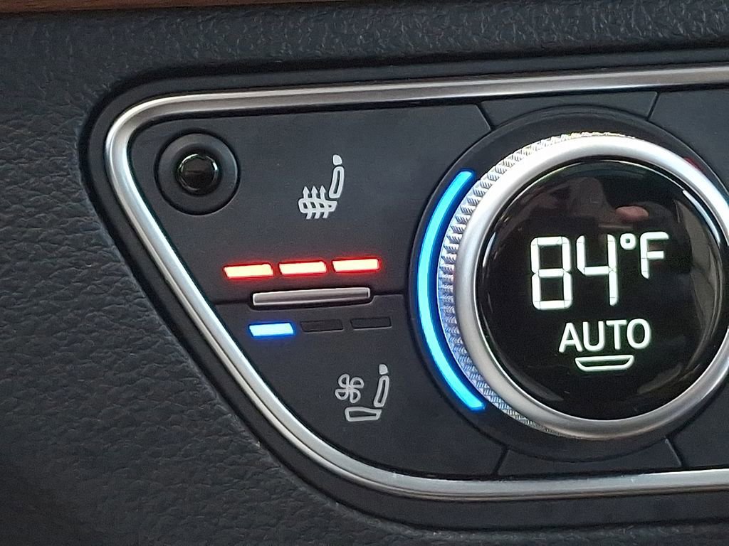 Used 2023 Audi Q5 2.0T Prestige w/ Prestige Package image 27