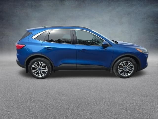 Certified 2022 Ford Escape SEL w/ Technology Package AWD/4WD image 5