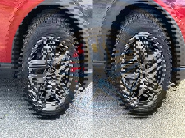 Certified 2025 Ford Explorer ST-Line w/ Premium Package image 9