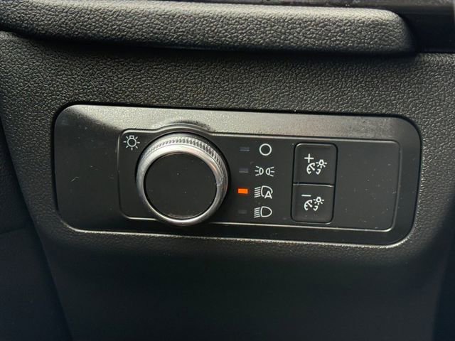 Certified 2020 Ford Escape SE FWD image 12