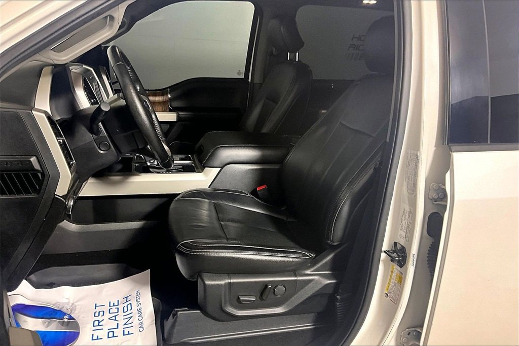 Certified 2019 Ford F150 Lariat w/ Equipment Group 502A Luxury image 21