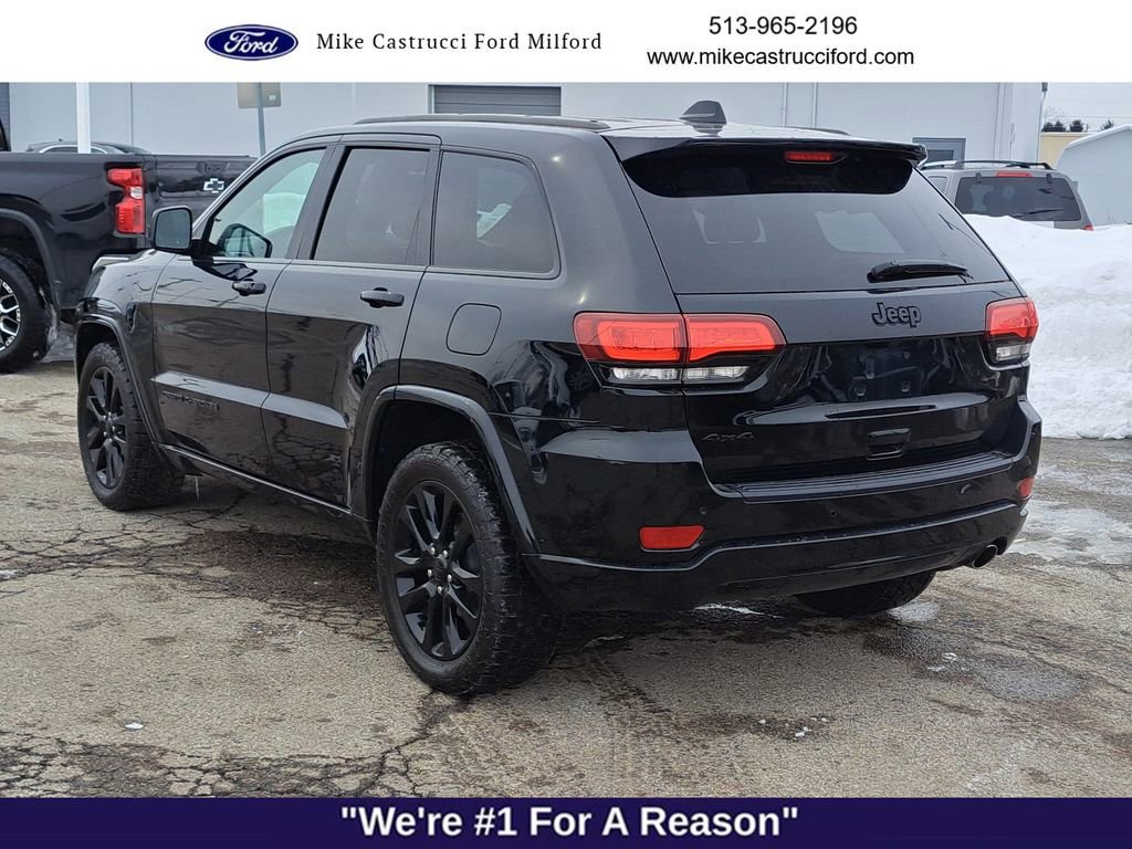 Used 2019 Jeep Grand Cherokee Altitude image 5