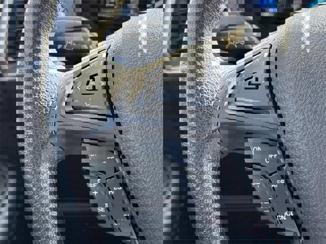 Certified 2024 Ford Edge SE image 27