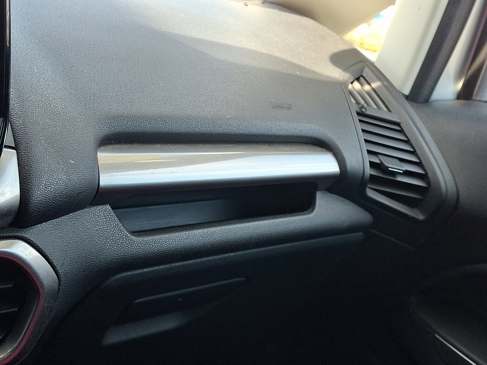 Certified 2020 Ford EcoSport SE w/ SE Convenience Package image 26