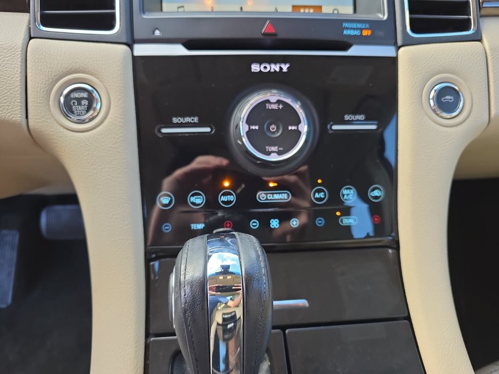 Certified 2018 Ford Taurus Limited w/ Driver Assist Package FWD image 21