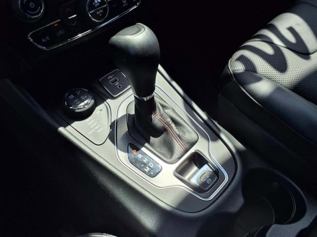 Used 2022 Jeep Cherokee Trailhawk w/ Sound & Nav Group image 20