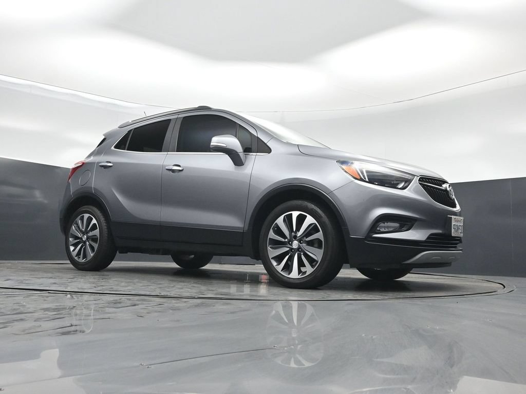 Used 2019 Buick Encore Essence FWD image 4