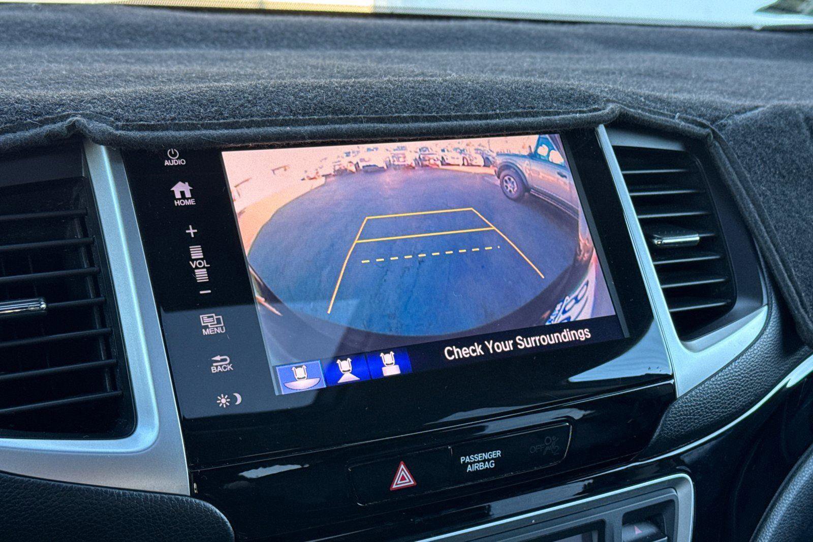 Used 2018 Honda Pilot Touring image 24