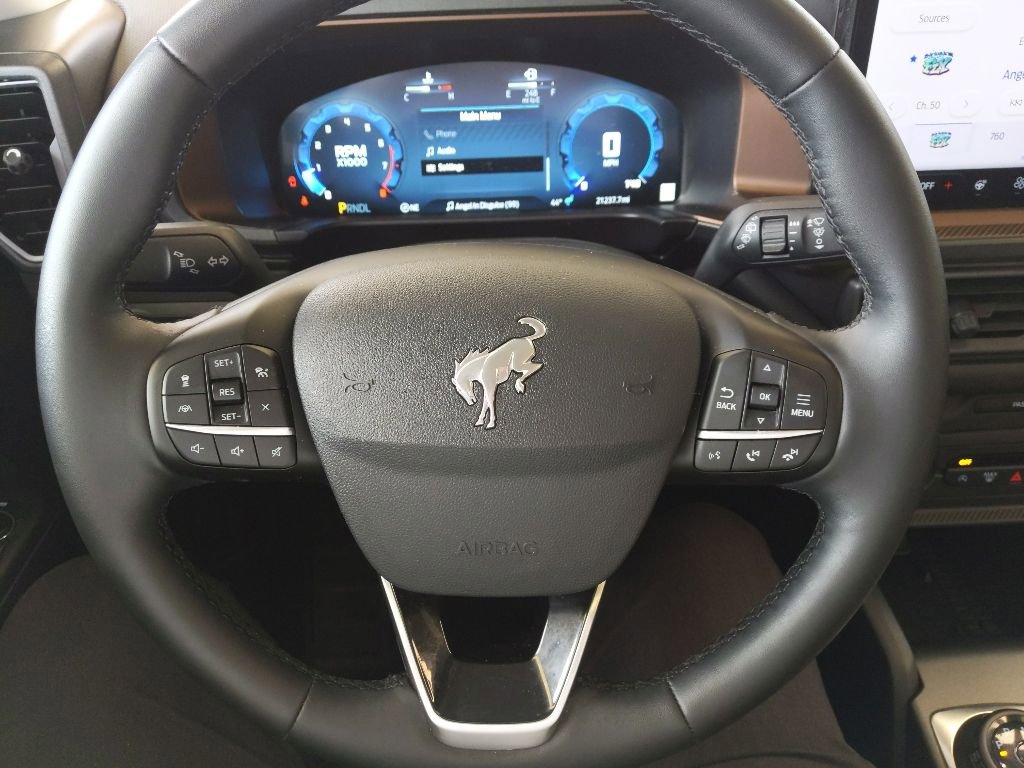 Certified 2025 Ford Bronco Sport Outer Banks w/ Outer Banks Tech Package+ AWD/4WD image 16