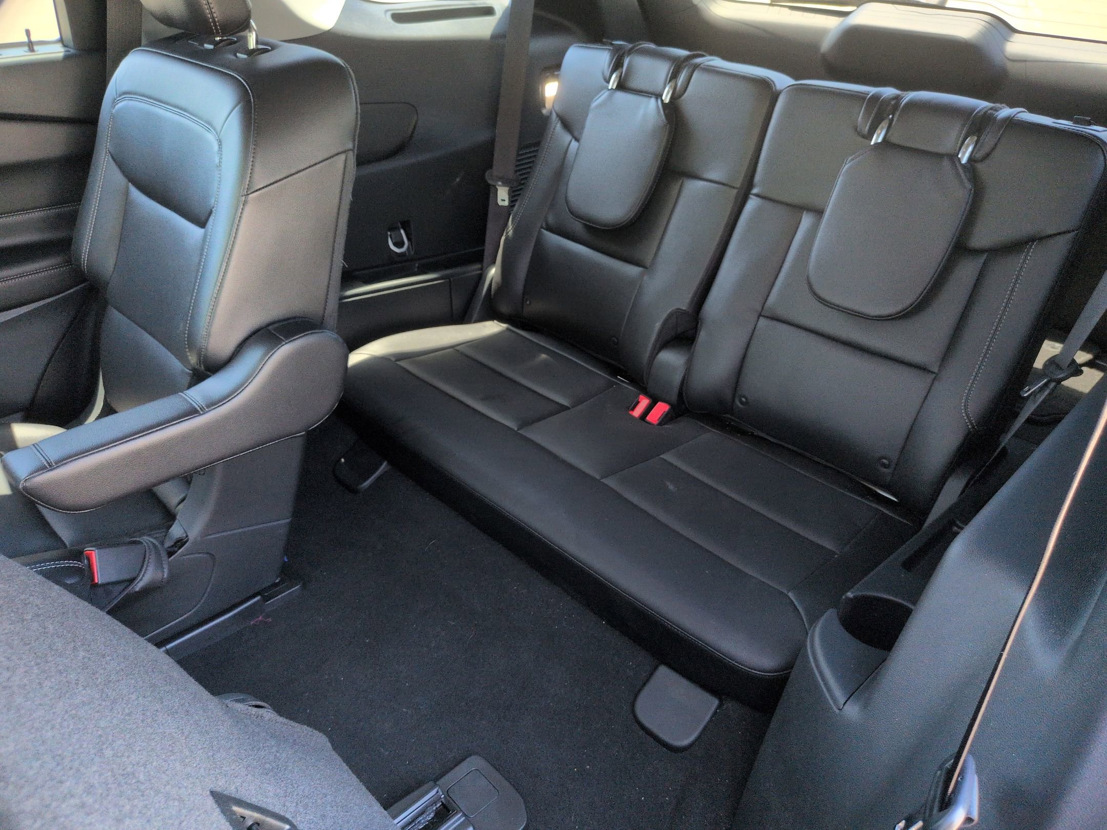 Certified 2023 Ford Explorer Limited w/ Limited Technology Package RWD image 33