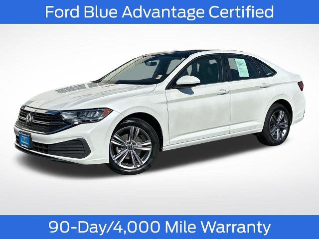 Used 2024 Volkswagen Jetta SE FWD image 1