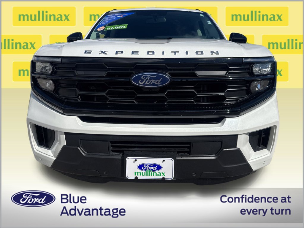 Certified 2025 Ford Expedition Max Active RWD image 11