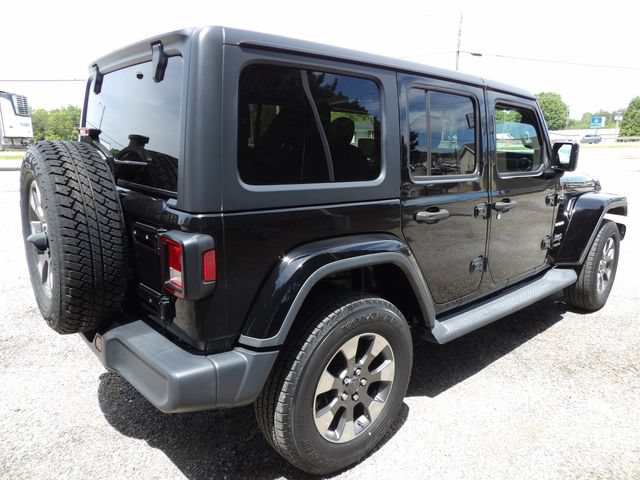 Used 2019 Jeep Wrangler Unlimited Sahara w/ Cold Weather Group AWD/4WD image 4