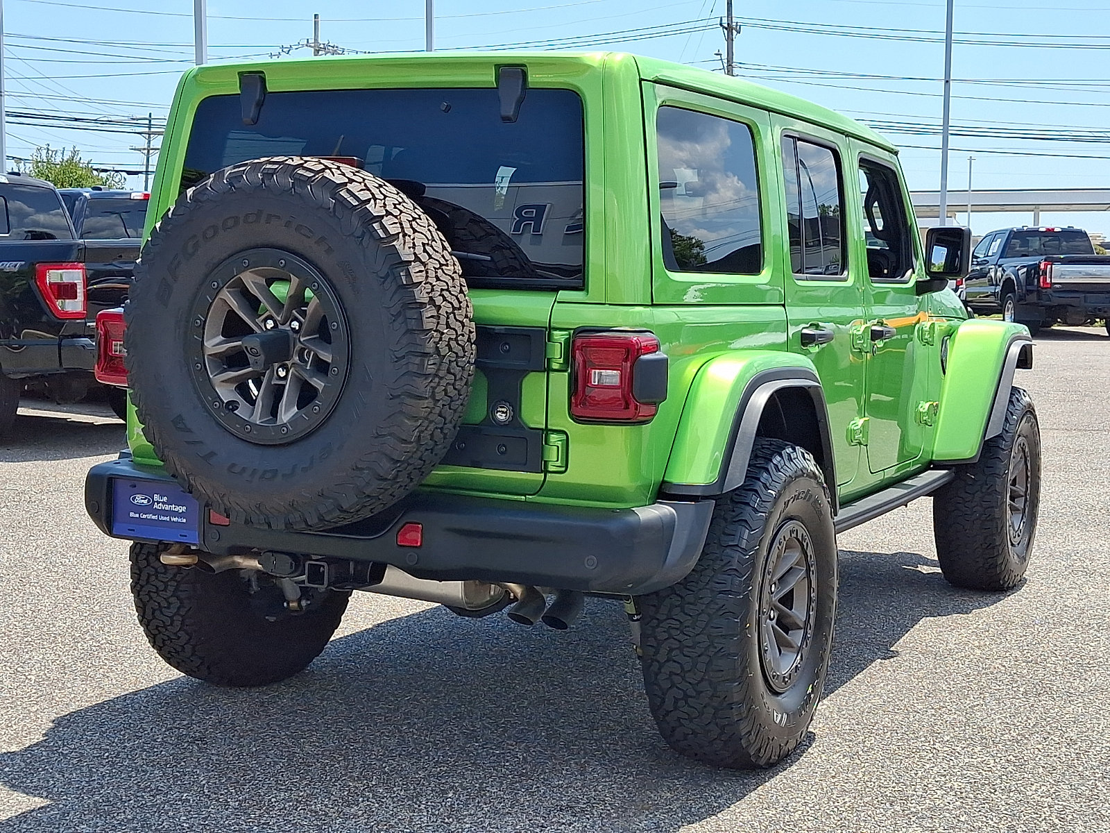 Used 2025 Jeep Wrangler Unlimited Rubicon 392 AWD/4WD image 10