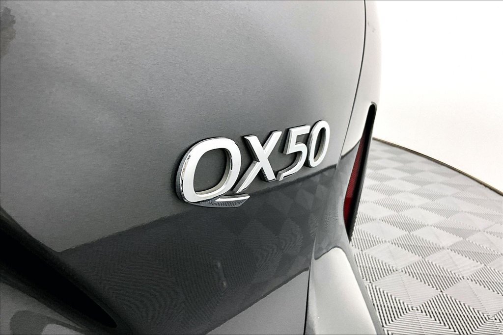 Used 2021 INFINITI QX50 Luxe FWD image 14
