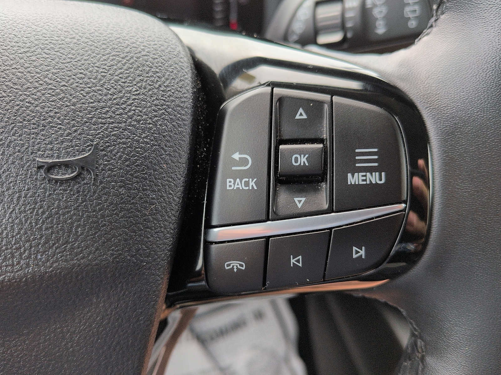 Certified 2024 Ford Escape Active AWD/4WD image 17