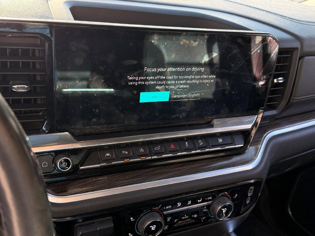 Used 2022 Chevrolet Silverado 1500 LT Trail Boss w/ LT Trail Boss Premium Package AWD/4WD image 11